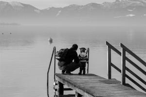 mann, kind, vater, see, frühnebel, nebel, berge, steg, vatertag, gewässer, menschen, natur, wasser, boje, landschaft, steg, vatertag, vatertag, vatertag, vatertag, vatertag, boje
